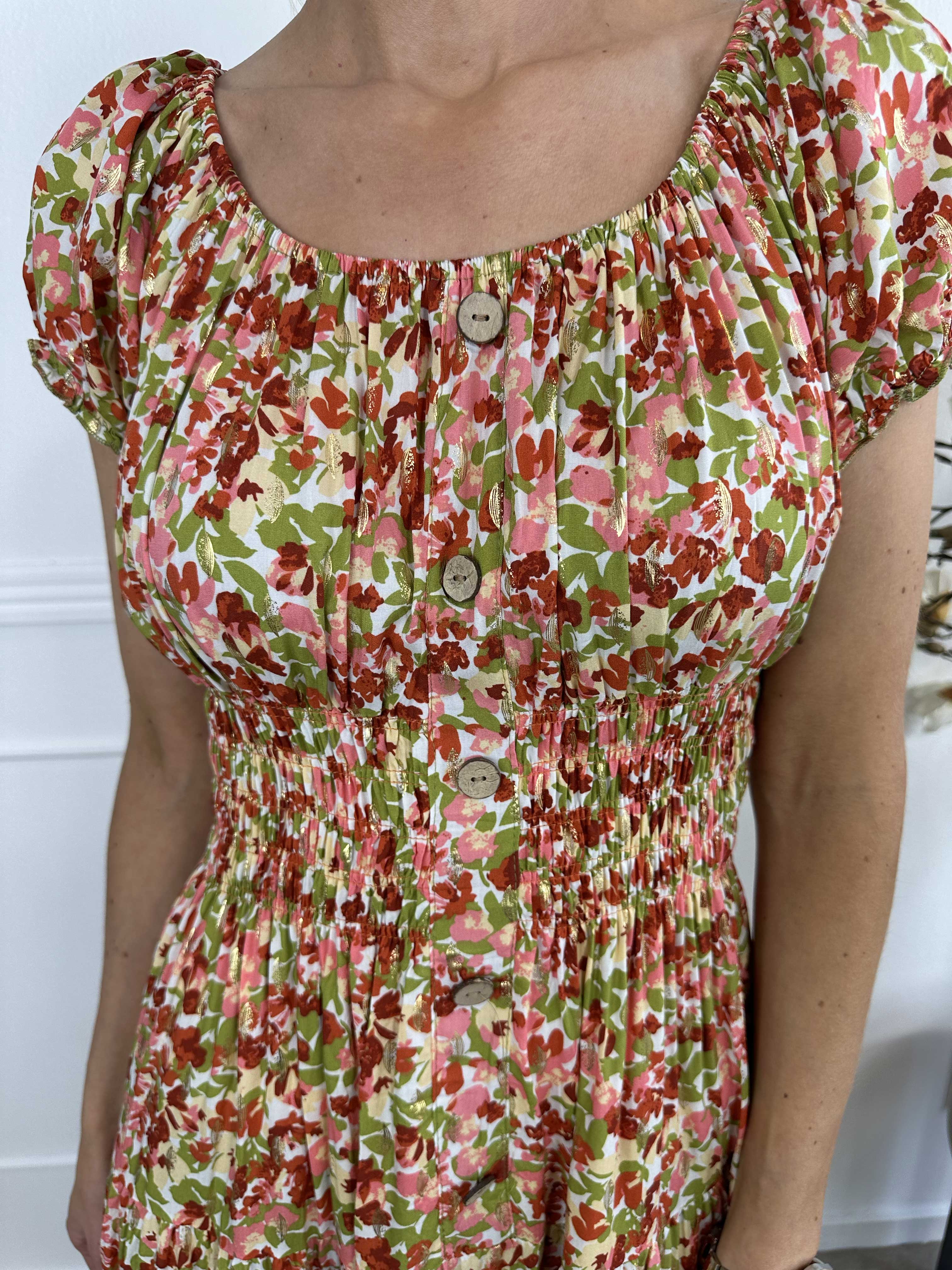 Elise Art - Lång mönstrad klänning med smock och träknappar